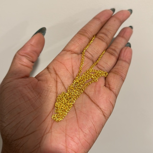 GOLD CHAIN NECKLACE - Picture 4 of 4